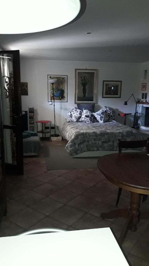 Ground Floor,top Level *